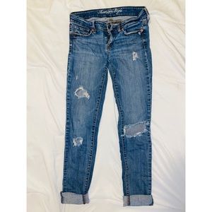 American Eagle light wash distressed skinny jean